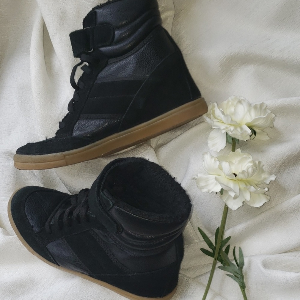 **summer sale!** Topshop wedge sneakers